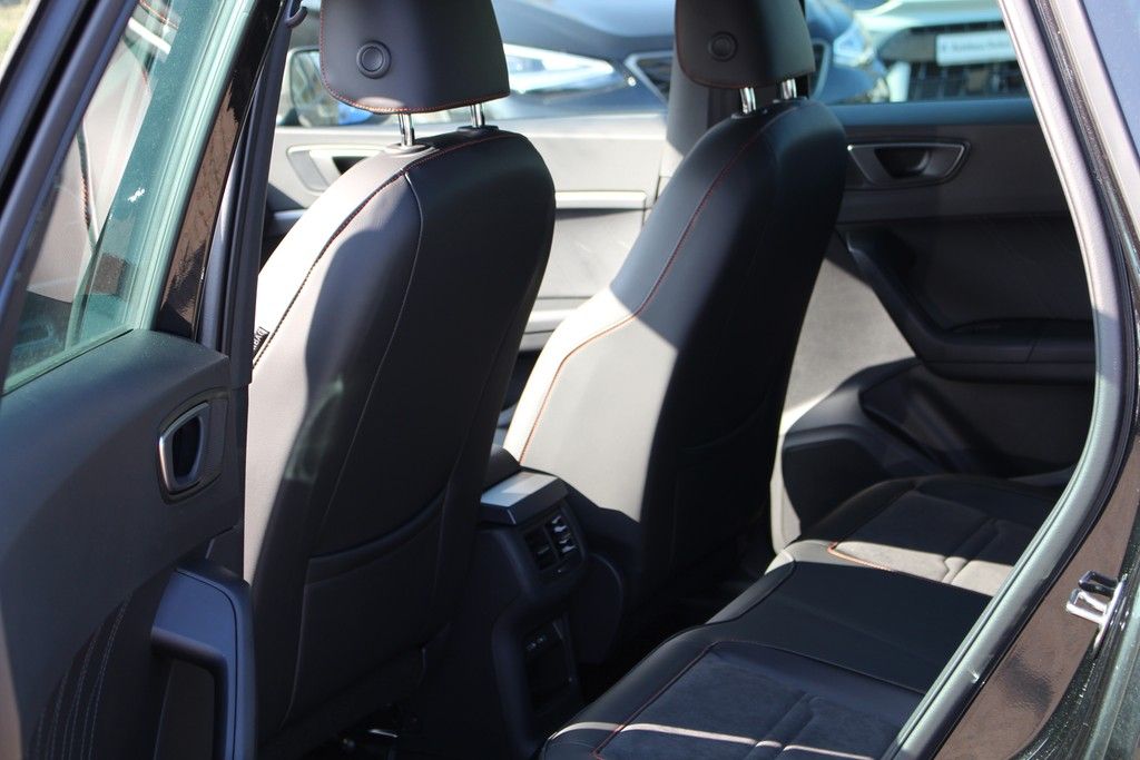 Fahrzeugabbildung SEAT Ateca 2.0 TDI DSG FR