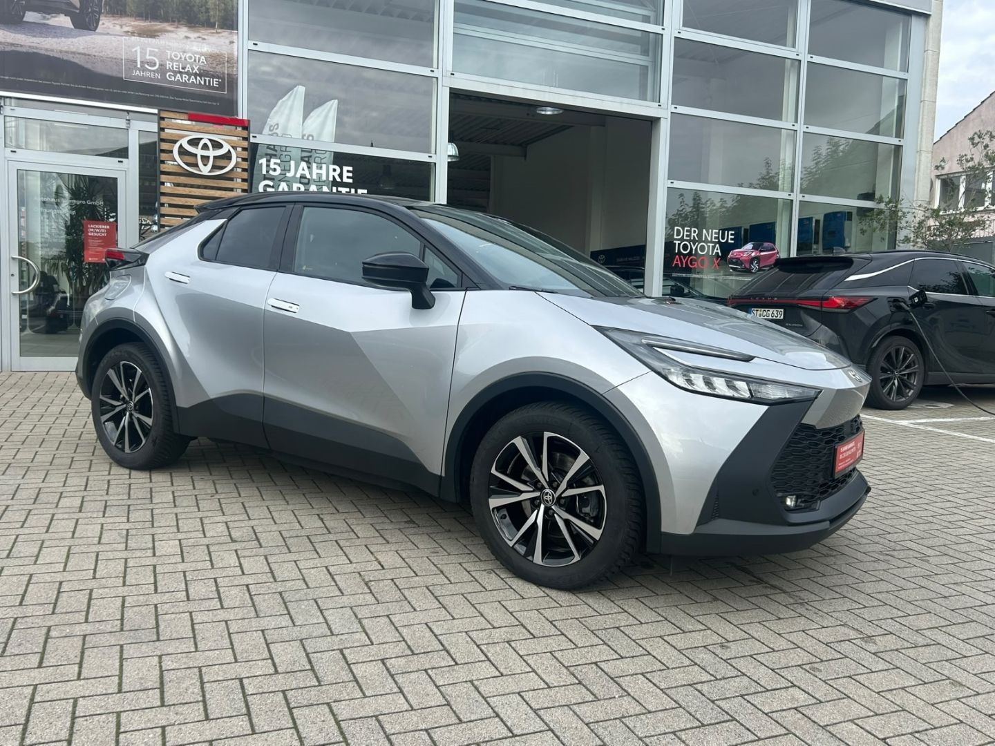 Toyota C-HR Plug-In Hybrid Teamplayer Navi LED ACC APC imagem 2