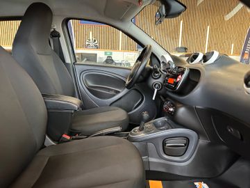 Smart ForFour Basis 52 kW *Klima*Radio*BT*Tempomat*