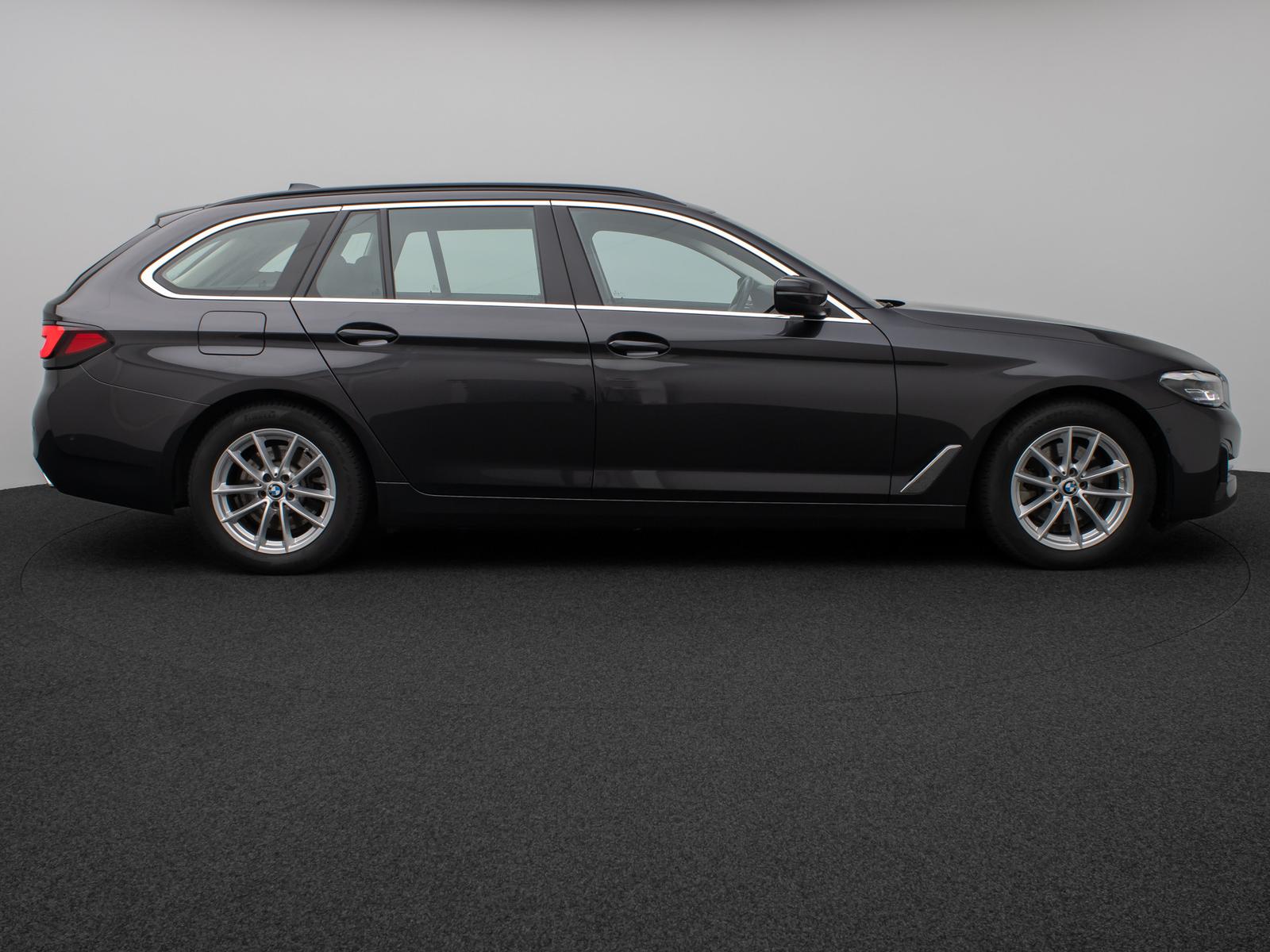 BMW 520 d xD Kamera HUD DAB HiFi Belüftung Leder Komf, миниатюра 5