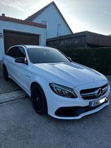 Mercedes-Benz AMG C63 T-Modell  V8 | Performance-Abgasanlage - Mercedes-Benz C 63 AMG: Performance