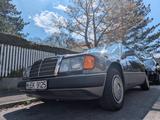 Mercedes-Benz E 220 (W124) Oldtimer aus 1. Hand - Mercedes-Benz E 230: W124