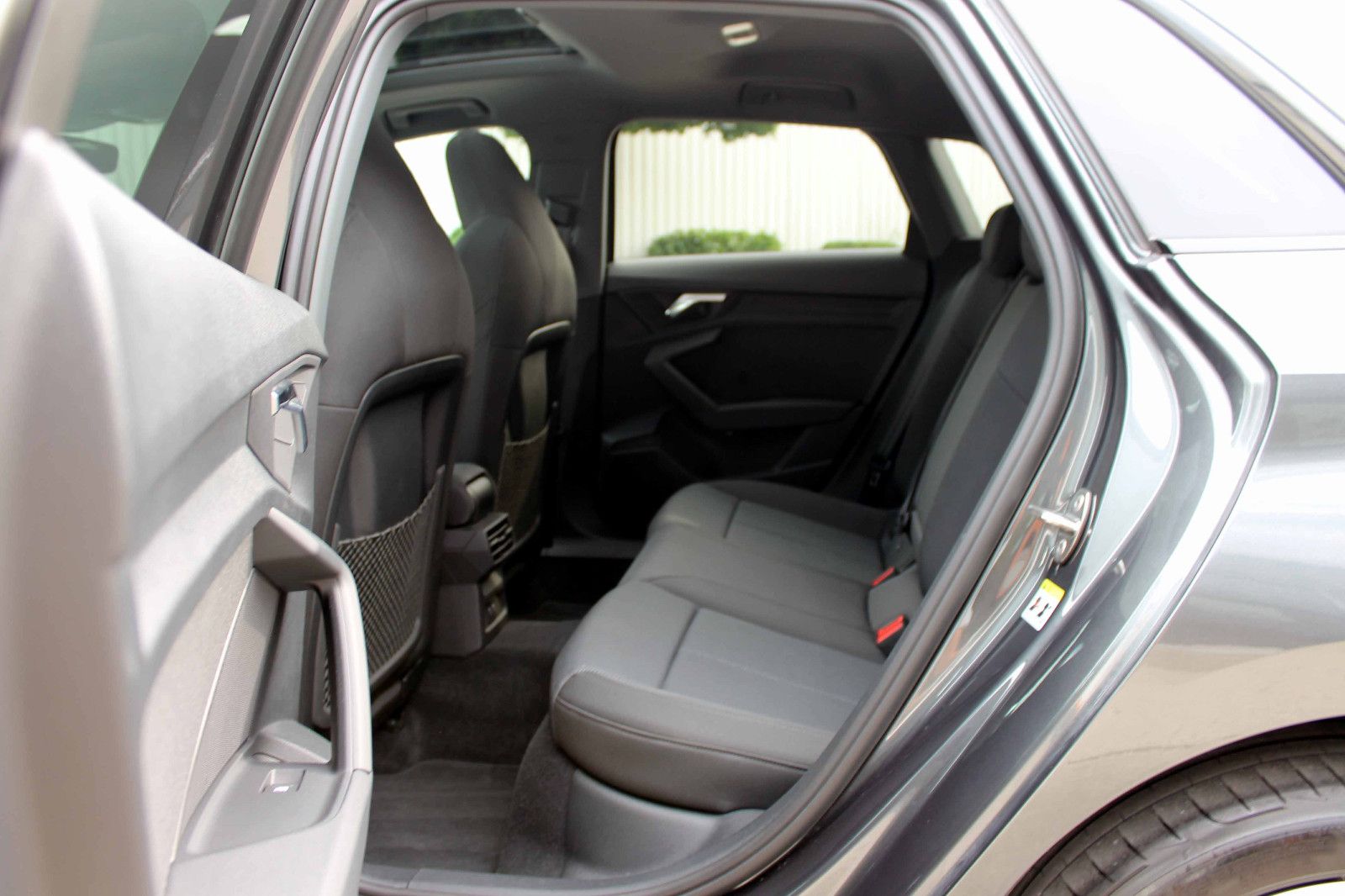 Fahrzeugabbildung Audi A3 45TFSI e SLine Aut. Sportback SD LED ACC KAM