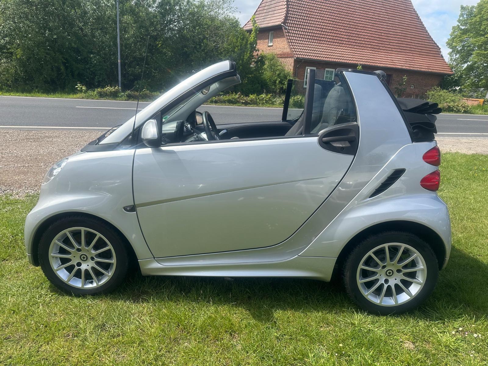Smart ForTwo cabrio 1.0 52kW.Tüv bis 02.2027