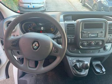 Renault Trafic - 11
