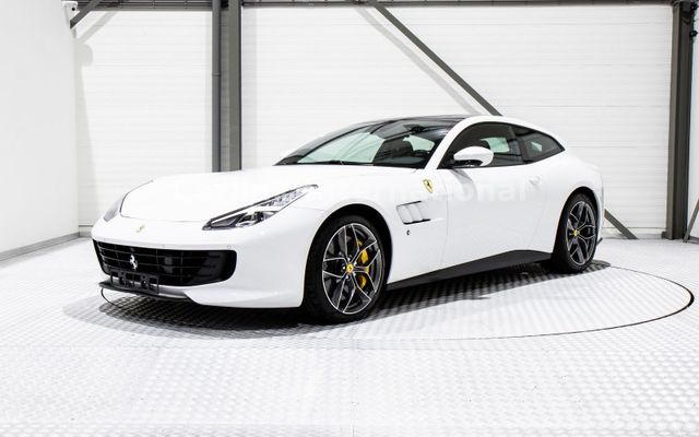 Ferrari GTC4 Lusso T -PANO-LIFT-PASS. DISPLAY-SITZBELUFT