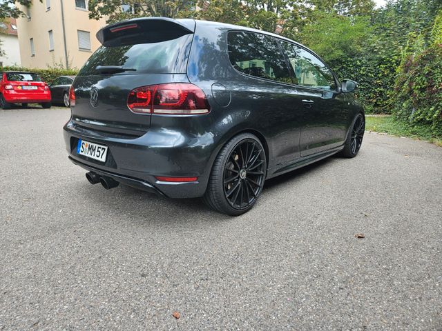 Volkswagen Golf 2.0 TSI DSG GTI Edition 35