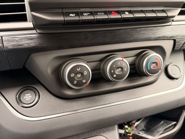 Fahrzeugabbildung Nissan Primastar Kombi L1H1 2,8t TEKNA  Automatic+8Sitz