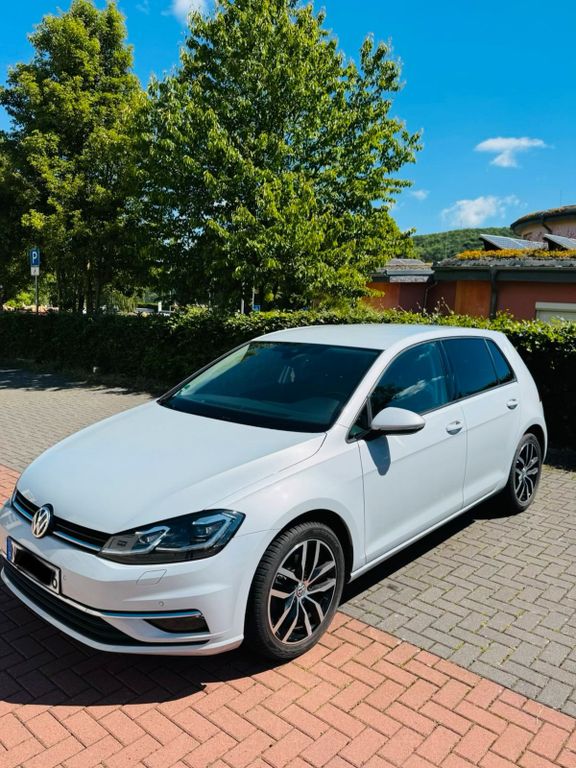 Image of Volkswagen Golf