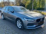Volvo V90 Kombi Momentum 2HD NAVI LEDER LED EUR6 NETTO - Volvo V90: Momentum