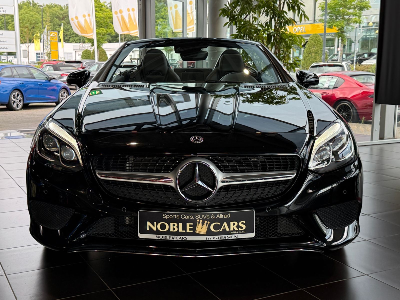 Fahrzeugabbildung Mercedes-Benz SLC 200 AIRSCARF LED NAVI