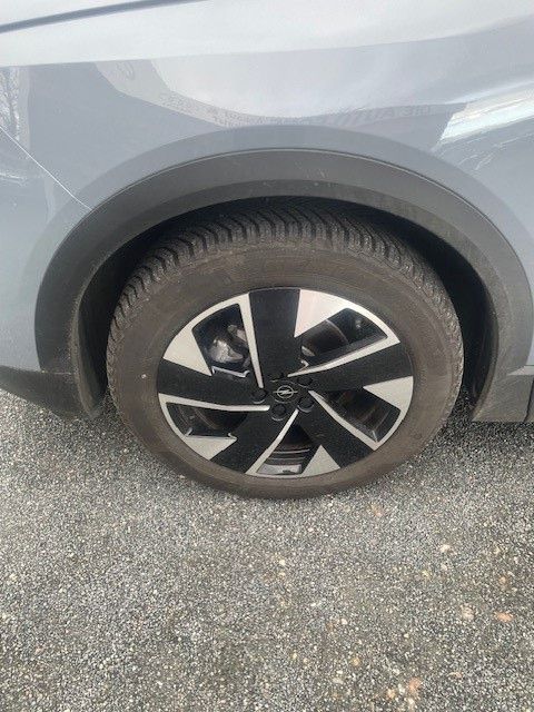 Fahrzeugabbildung Opel Grandland GS MildHybrid 107KW AT//SHZ/LHZ/Allwre