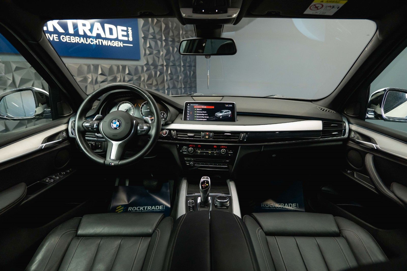 Fahrzeugabbildung BMW X5 xDrive 30d M Sport Shadow Line *ACC*LED*HU*