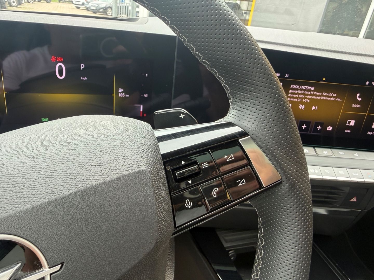 Fahrzeugabbildung Opel Astra L Ultimate Paket SHZ+LHZ+HUD+Kamera+Pano