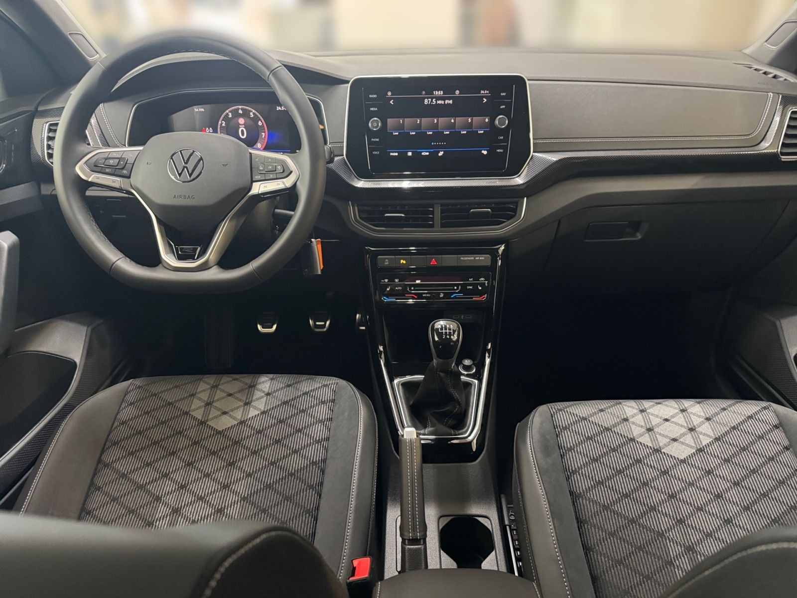 Volkswagen T-Cross - Bild 11