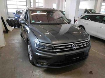 Volkswagen Tiguan - 2