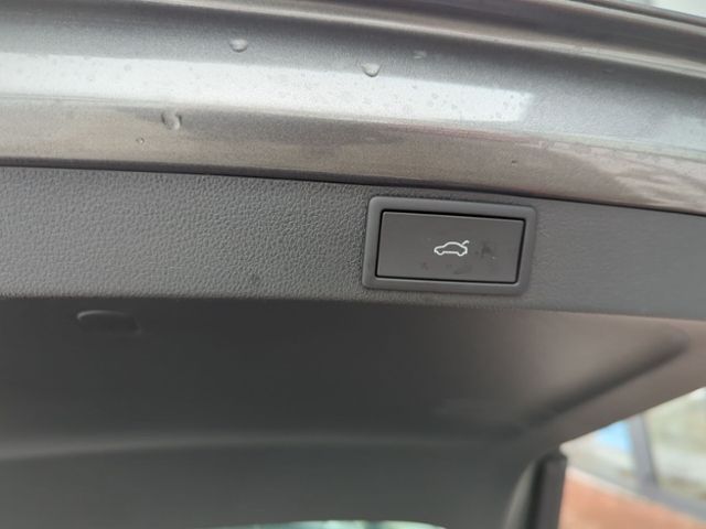 Fahrzeugabbildung SKODA Octavia Combi 1.5 TSI m-HEV DSG Selection ACC KA