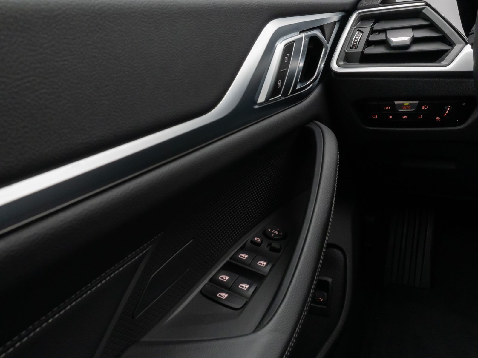 Fahrzeugabbildung BMW 420 Gran Coupé Kamera Laser DAB HiFi Komfort