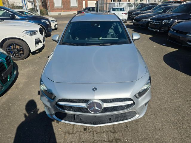 Mercedes-Benz A 180 d Automatik Navi Kamera LED PDC