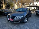 Volkswagen Passat Lim. Trendline 1.6 Liter/Navi/SHZ/6Gang - Volkswagen Passat aus 2005