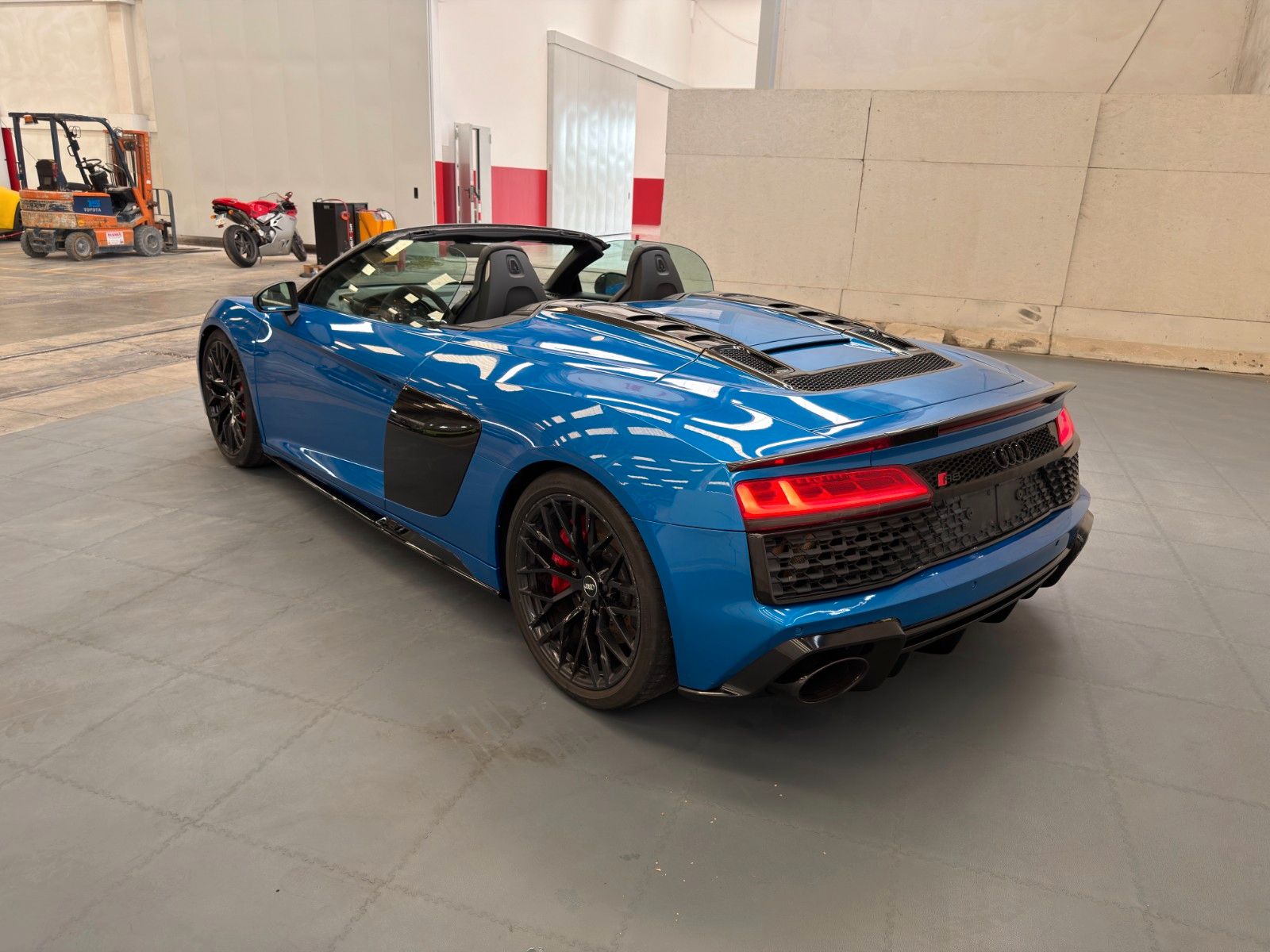 Audi R8 Spyder 5.2 FSI qu. perform. KERAMIK MAGNERIDE imagem 2