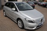 Mercedes-Benz B 200*Bi Xenon*Memory*Navi*7Gang-Auto.*schw.AHK* - gebrauchte Mercedes-Benz B 200 aus dem Jahr 2012