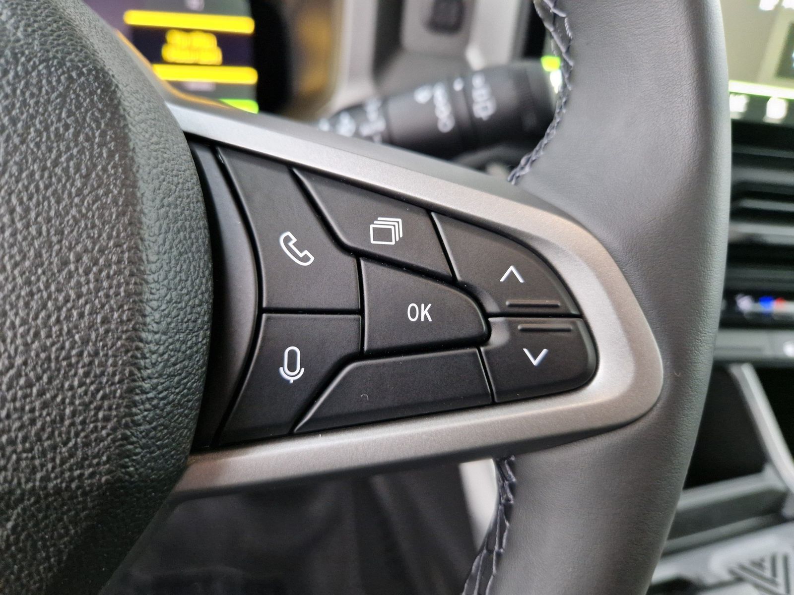 DACIA Bigster  Journey Hybrid 155 City-Paket – Bild 25