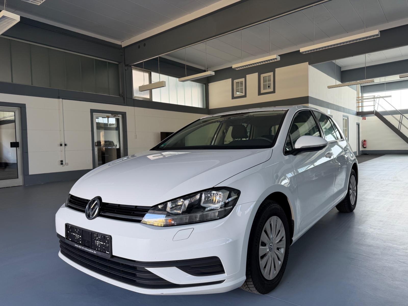 Volkswagen GOLF 1.6 TDI BMT *DSG*KLIMA*SITZHEIZUNG*