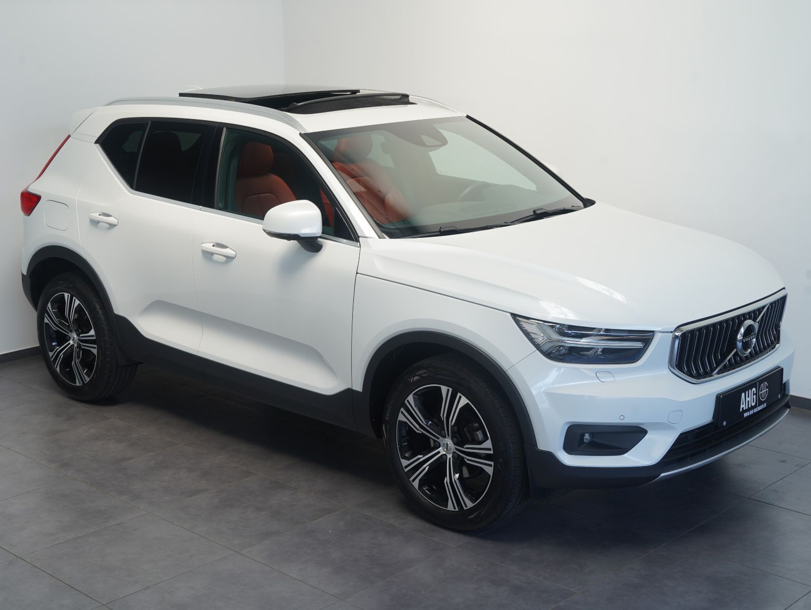 Fahrzeugabbildung Volvo XC40 T3 Inscription LED/NAVI/ACC/LEDER/PANO