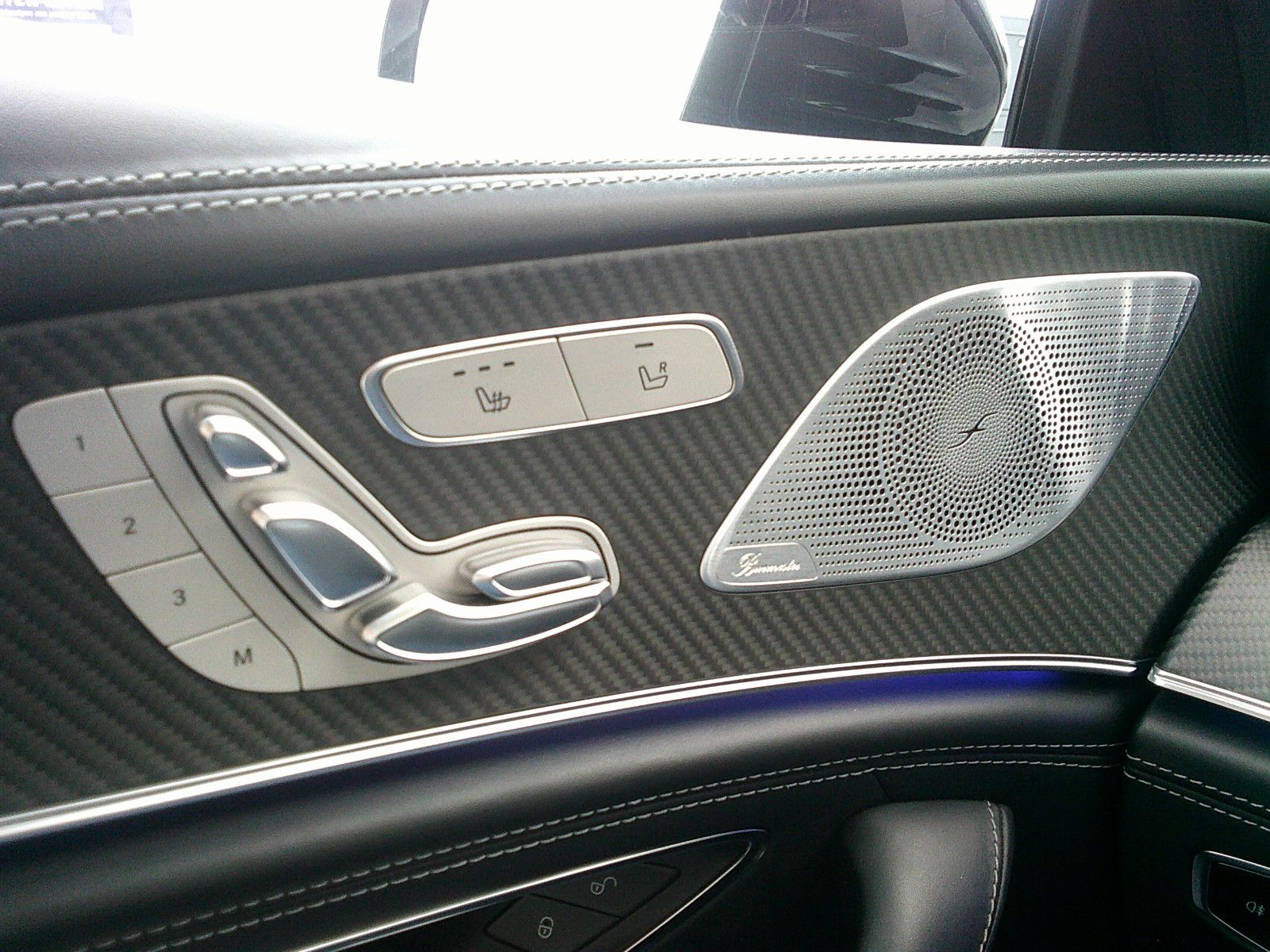 Fahrzeugabbildung Mercedes-Benz AMG GT 4-trg. 63 4Matic+