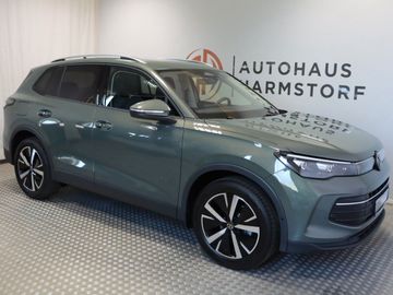 Fahrzeugverkauf 8 Volkswagen Tiguan 1.5 eTSI AHK Pano StHz 19 Zoll