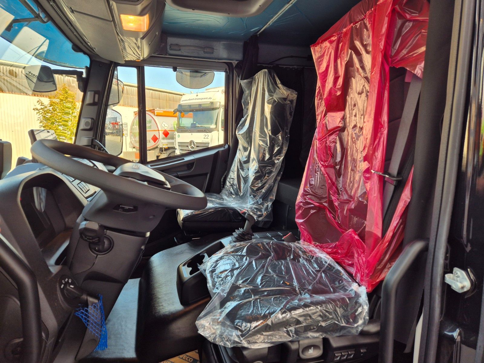 Fahrzeugabbildung Iveco Eurocargo ML80E22/P 2x AHK Klima Standh. Bett