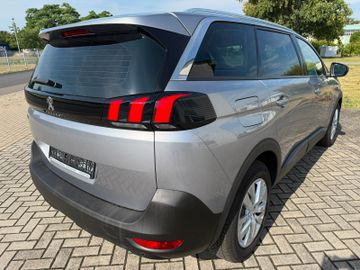 Peugeot 5008 - 5