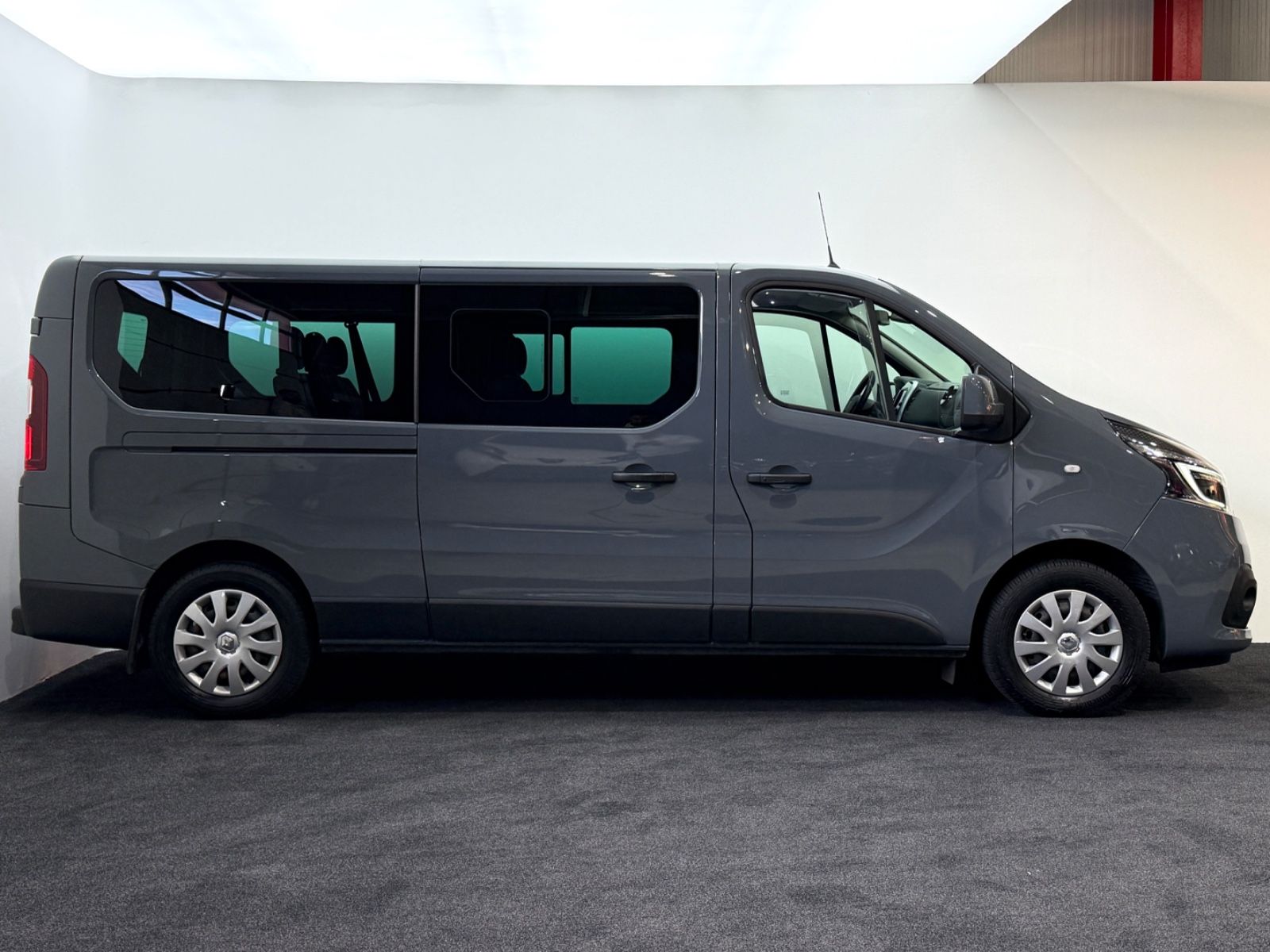Renault Trafic Combi L2H1 3,0t  Life*KAMERA*AHK*LED*SHZG imagem 3