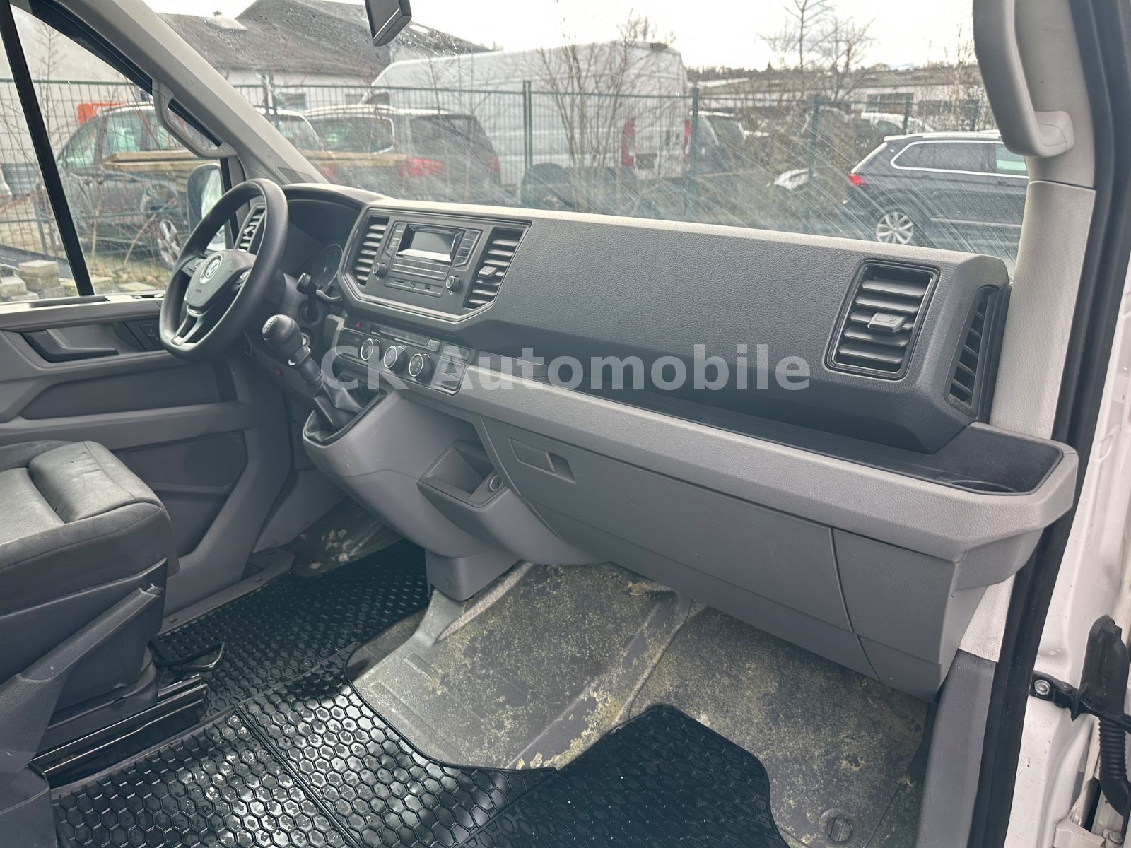 Fahrzeugabbildung Volkswagen Crafter Pritsche/Plane 35 lang FWD/Motorschaden