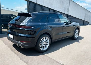 Porsche Cayenne - 5