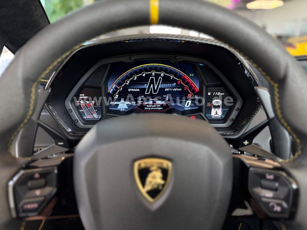 Lamborghini Aventador