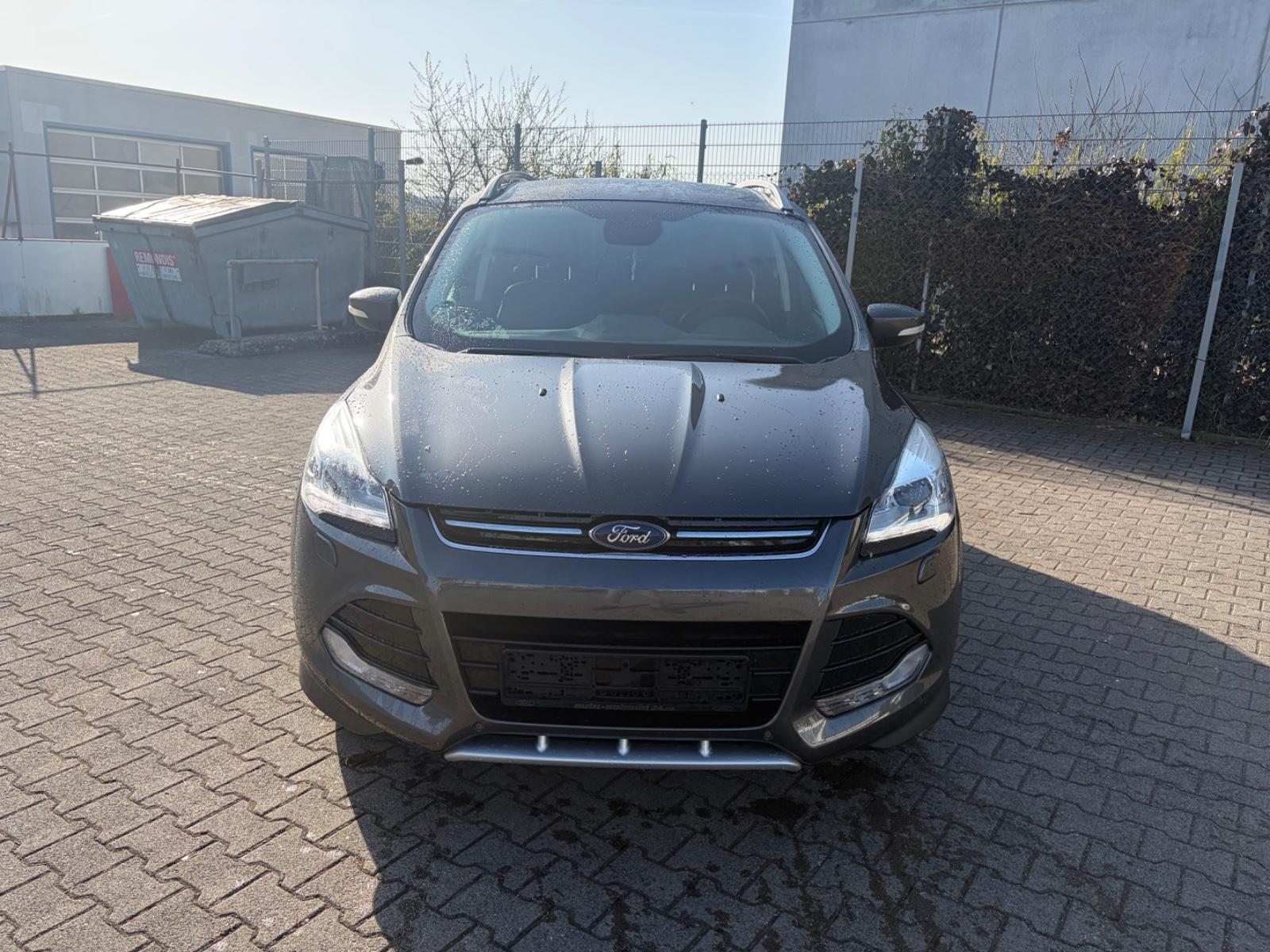 Ford Kuga Individual*Automatik*Navi*RFK*4x4*Euro6!!