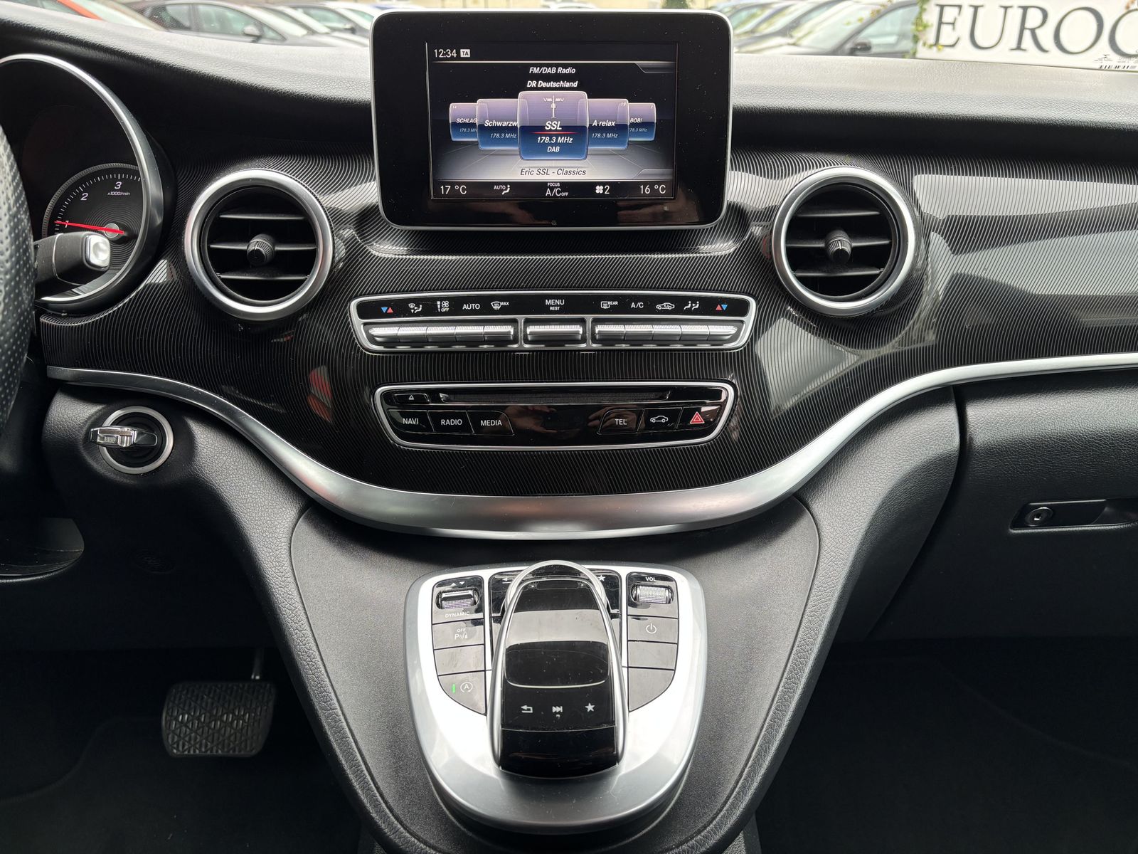 Fahrzeugabbildung Mercedes-Benz V 250 d EDITION lang-NAV-LED-KAMERA-EL.HECK-