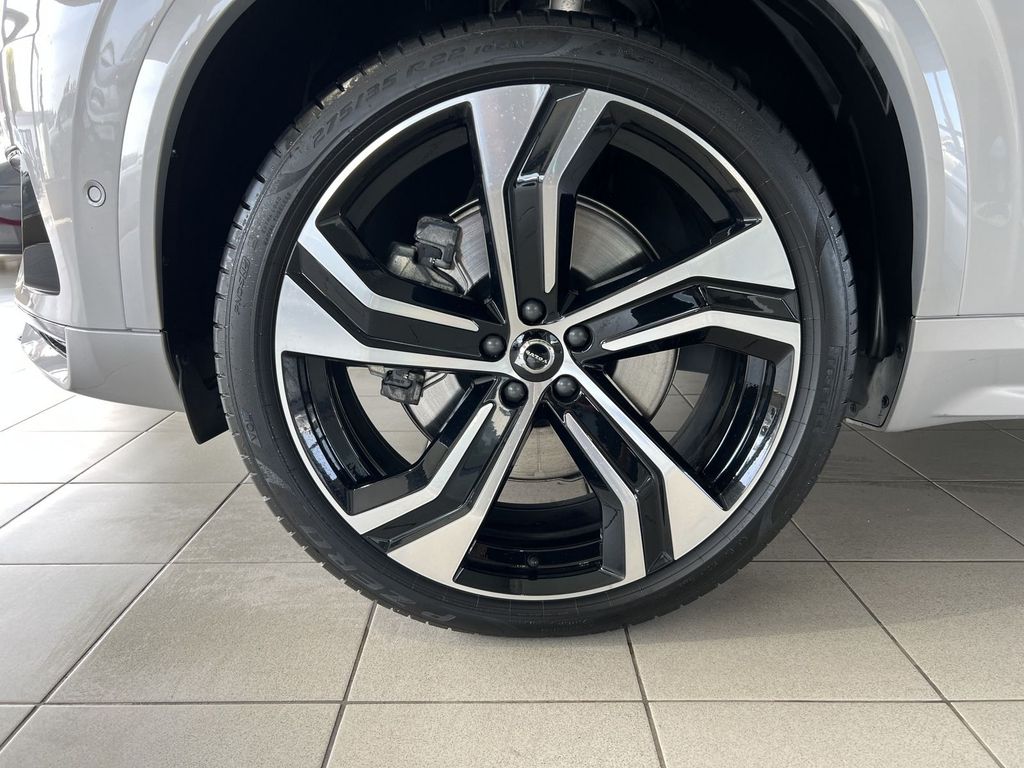 Volvo XC90 T8 Ultra Dark Recharge AWD FourC AHK 22Zoll