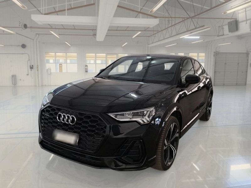 Image of Audi Q3