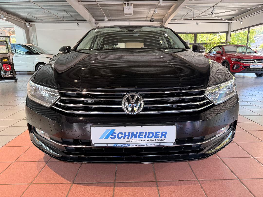 Volkswagen Passat Variant 1.5 Comfortline*NAVI*ACC*AHK*GARA
