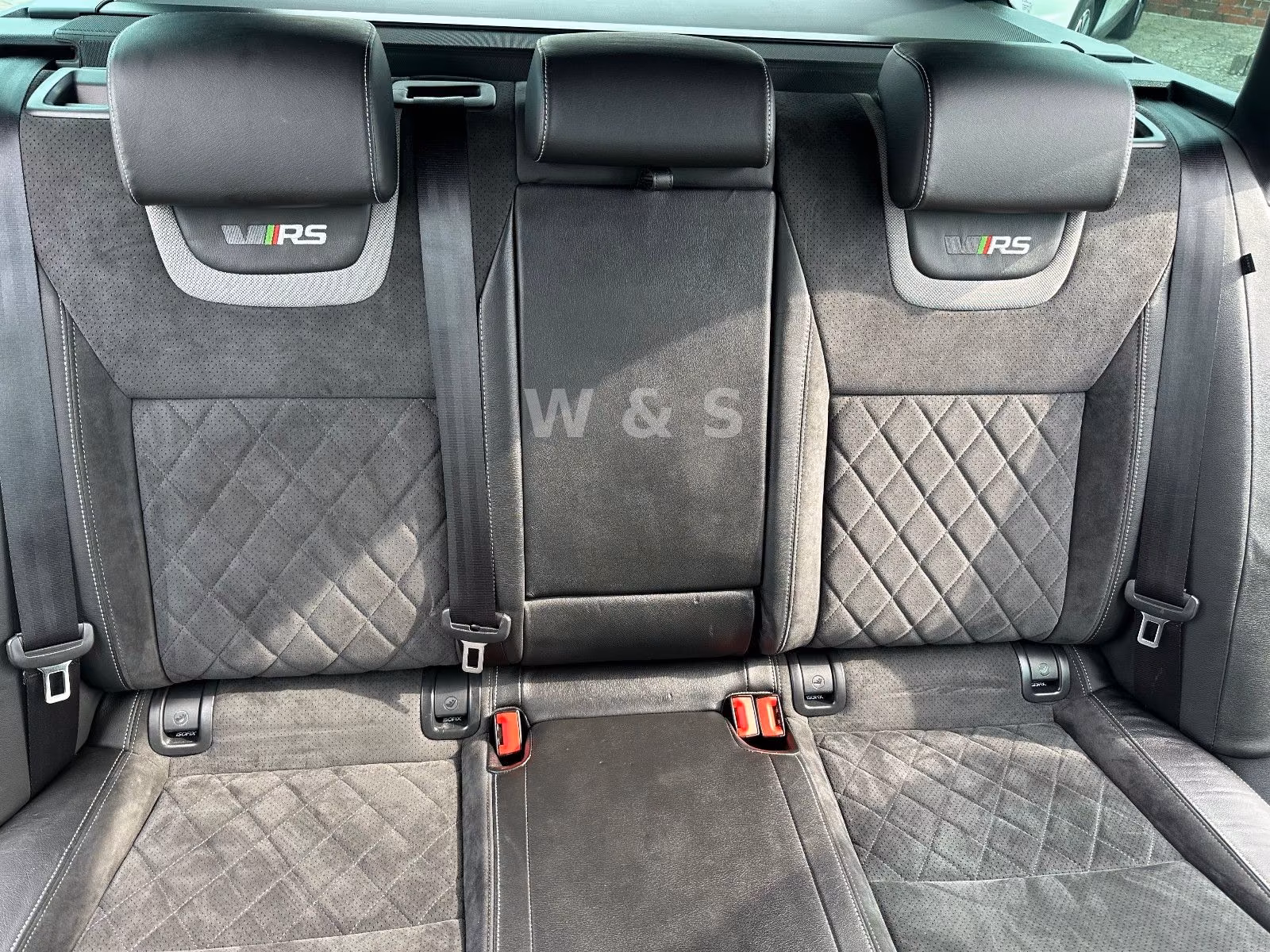 Skoda Octavia Combi RS 245 PS*DSG*LED*APPLE-CAR*