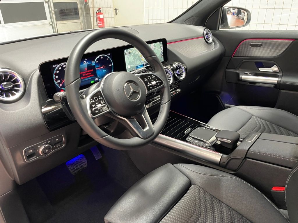 Mercedes-Benz EQA 300 4matic Progressive AMG MBUX Progressive foto 18