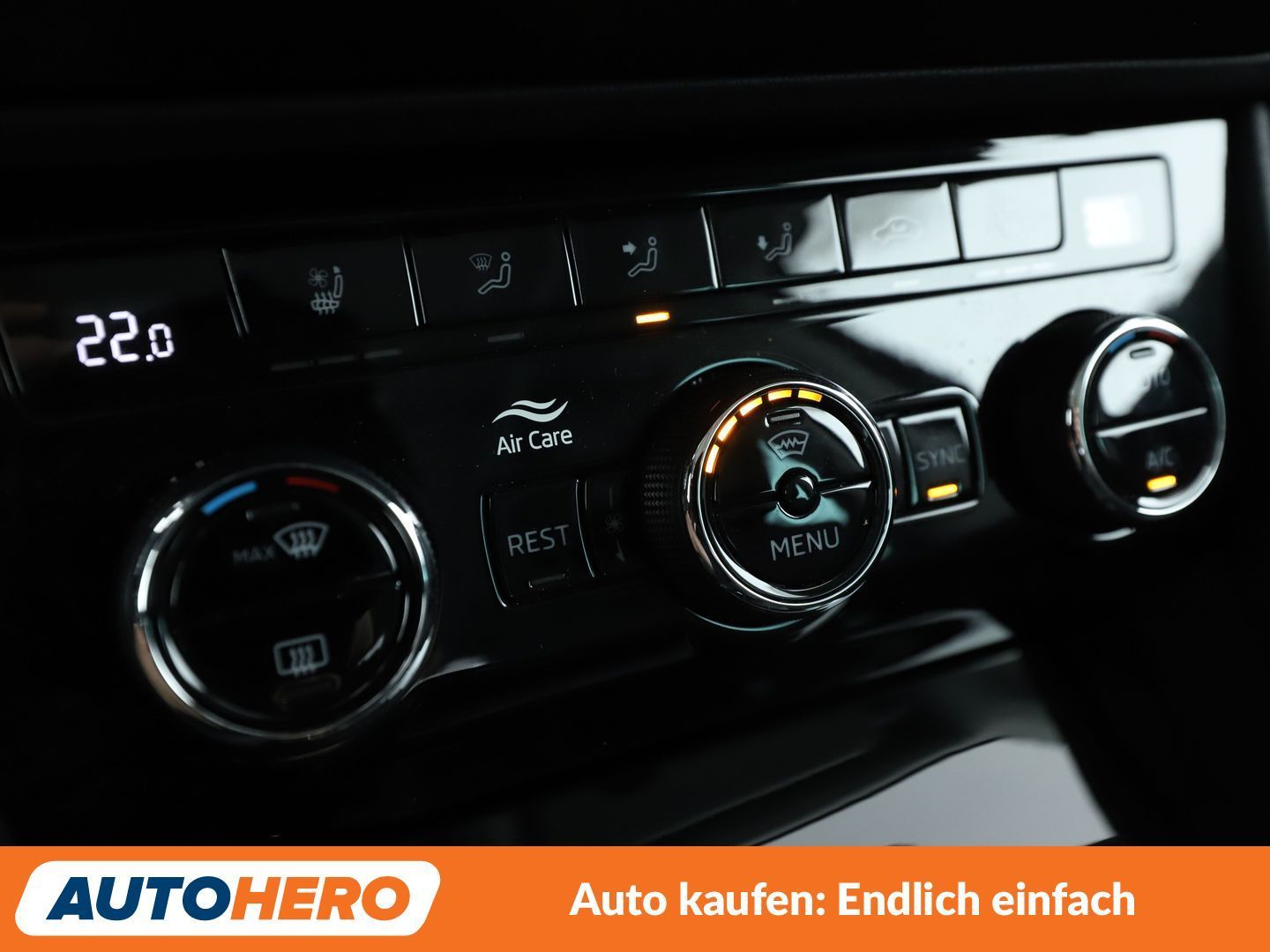 Skoda Superb 2.0 TSI Laurin & Klement 4x4 Aut NAVI CAM foto 22