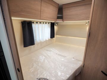 Bild 10 Mooveo TEI-71 FBH Hubbett L-Sitzgr. Navi