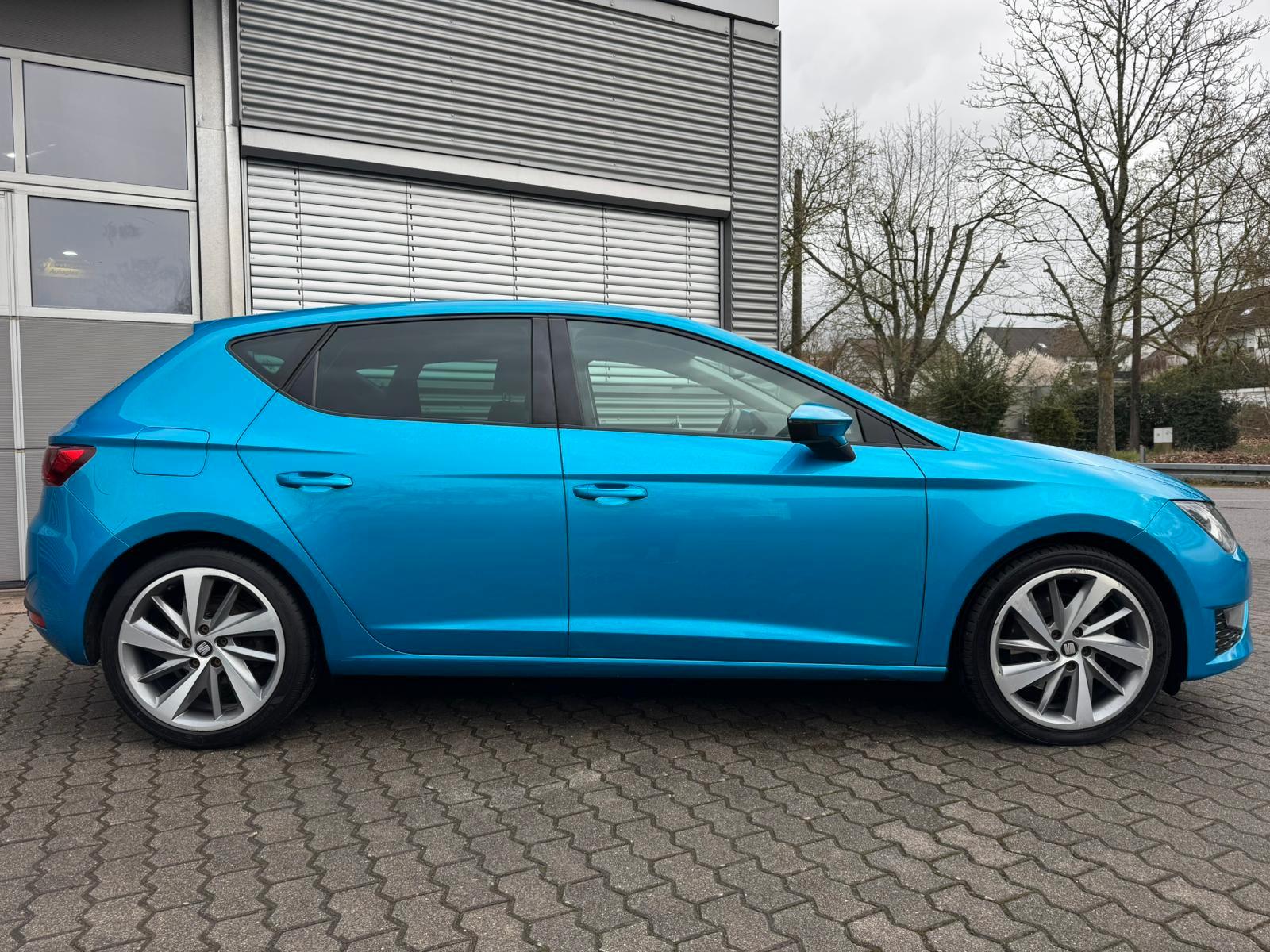 Seat Leon FR DSG*ACC*DCC*S-DACH*NAVI*LED*SOUNDSYSTEM