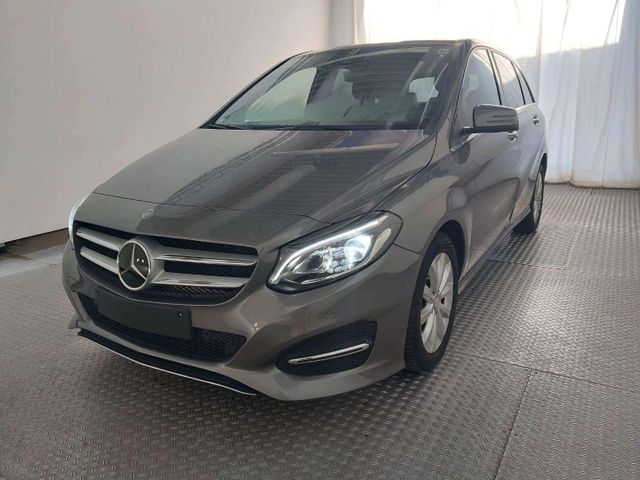 MERCEDES-BENZ B 180 7G-DCT Style 1.Hand TÜV 07/2028