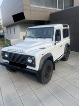 Land Rover Defender 90 Td4 Station Wagon E E - Land Rover Defender mit Diesel-Antrieb