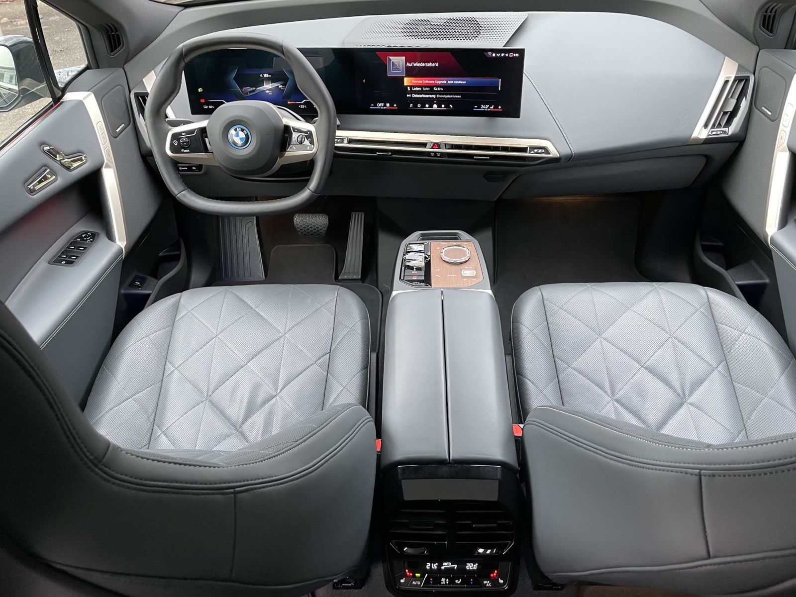 BMW iX - Bild 13